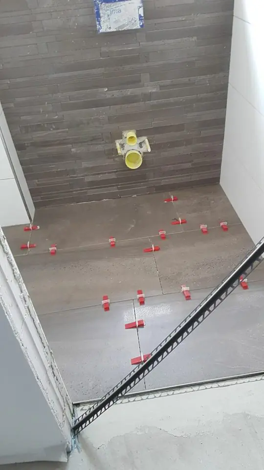 Nivelliersystem Verlegehilfe 2mm Fugenbreite 500 Laschen