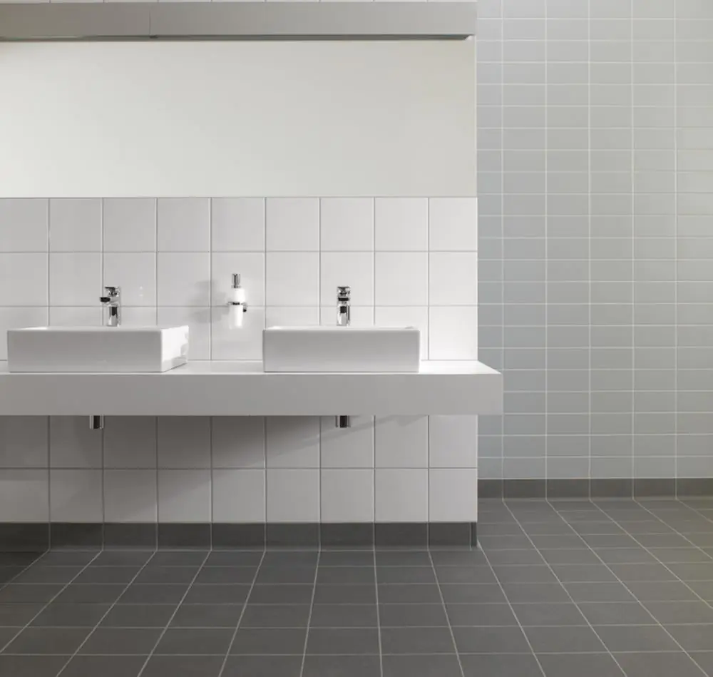 Hohlkehlsockel Villeroy & Boch 2004 GT50 Unit Three graphit grau 10x20 cm I.Sorte Hohlkehlsockel Villeroy & Boch 2004 GT50 Unit Three graphit grau 10x20 cm I.Sorte
