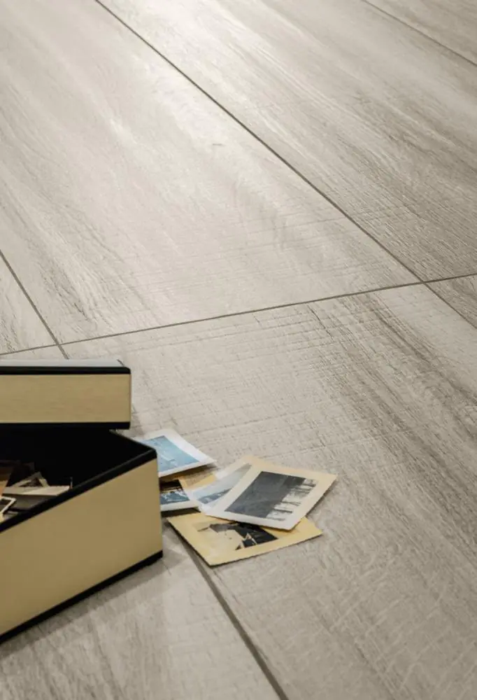 Bodenfliese Villeroy & Boch 2749 TX10 Tuxedo ivory grau 20x120 cm I.Sorte Bodenfliese Villeroy & Boch 2749 TX10 Tuxedo ivory grau 20x120 cm I.Sorte